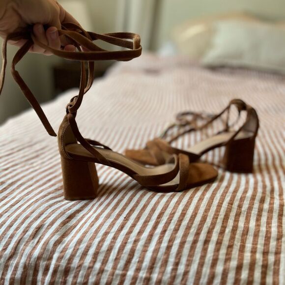 BcbGeneration brown strappy square toe block heeled sandal - Picture 4 of 5